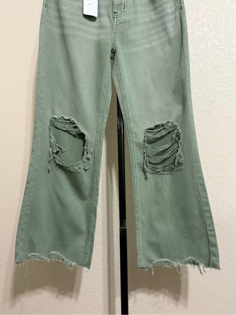Vervet Vintage Crop Flare Distressed Jeans Army Green Size 25 NWT - Picture 6 of 13